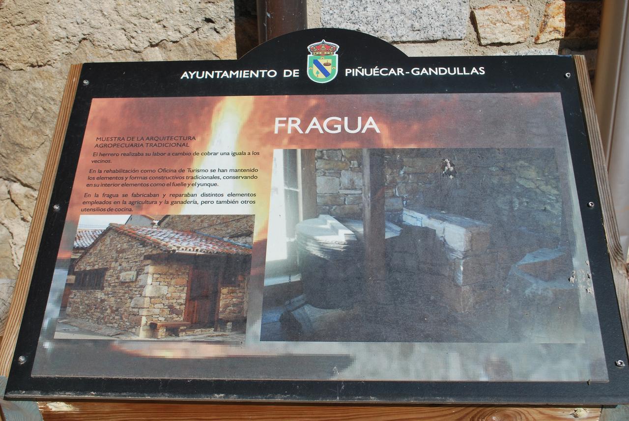 Posada La Fragua Gandullas Exterior photo